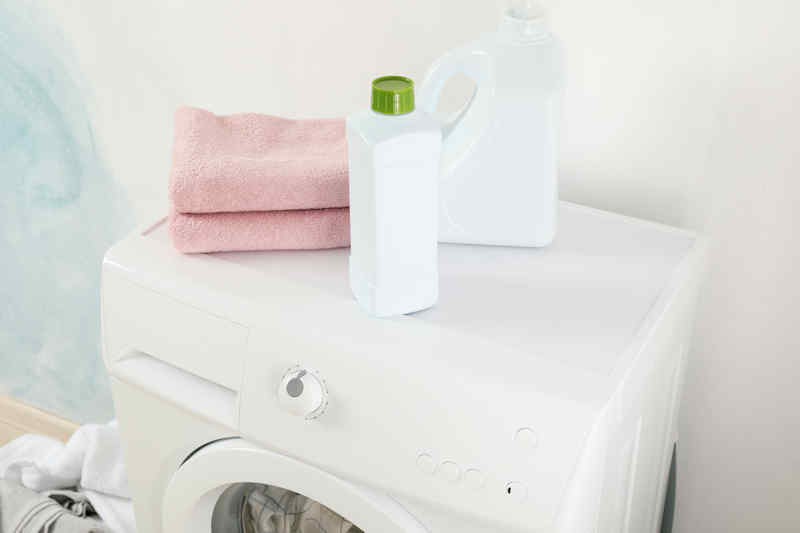 Lavadora con detergentes